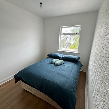 Nice Double Room At 2 Iveragh Rd-8 Dublin Eksteriør billede