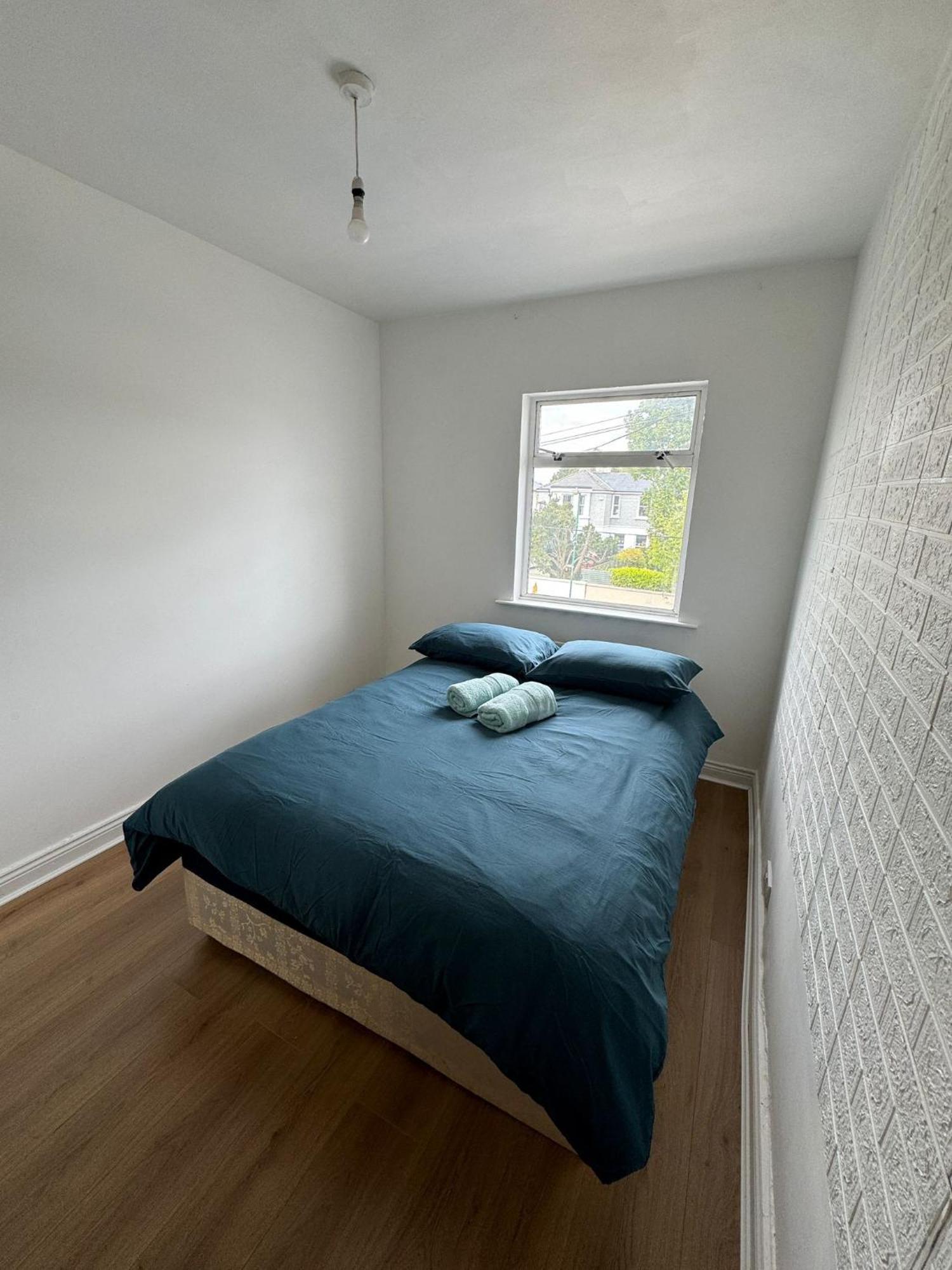 Nice Double Room At 2 Iveragh Rd-8 Dublin Eksteriør billede